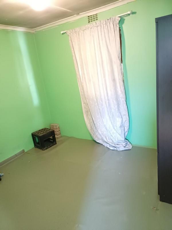 2 Bedroom Property for Sale in Mxolisi Phetani Western Cape